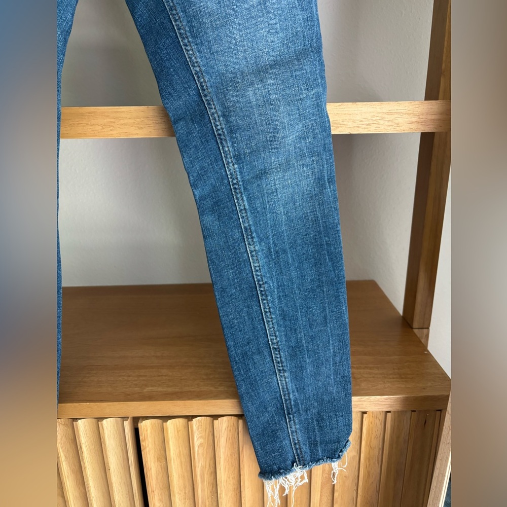 Zara Women's Skinny Blue Jeans - Picture 4 of 11